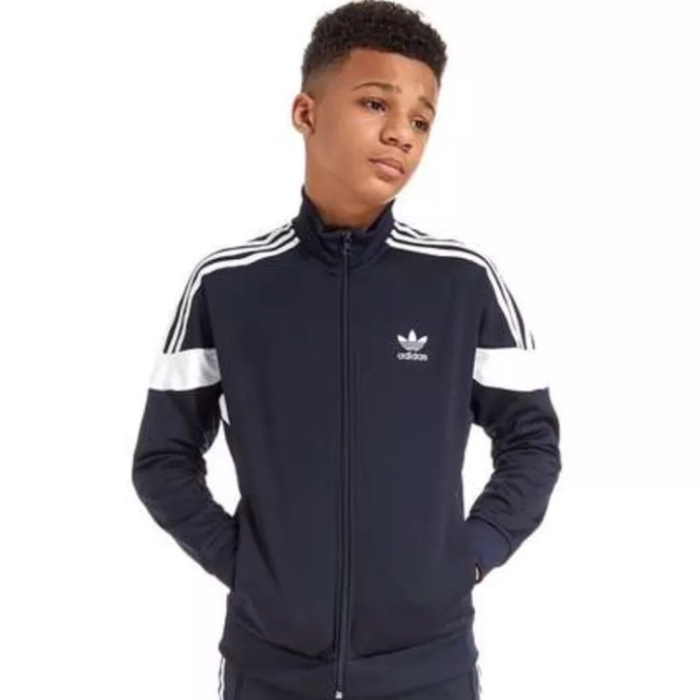 KIDS Adidas J CLR84 TT Boys Size M  navy